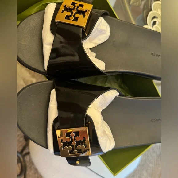 NWT Tory Burch Mellow Slide 
Perfect Black / Gold / Perfect Black - Picture 7 of 11